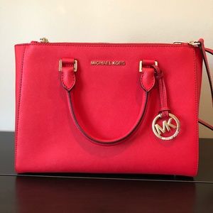 Michael Kors purse